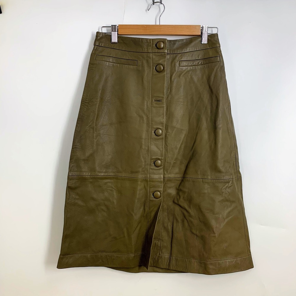 Ted Baker Women's Button Front Leather Pencil Skirt ( Missing 1 Button )SZ 6 NWT